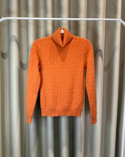 Oranžinis golfas !SALE!